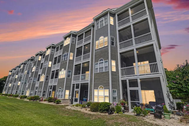 131 Waypoint Ridge Ave.