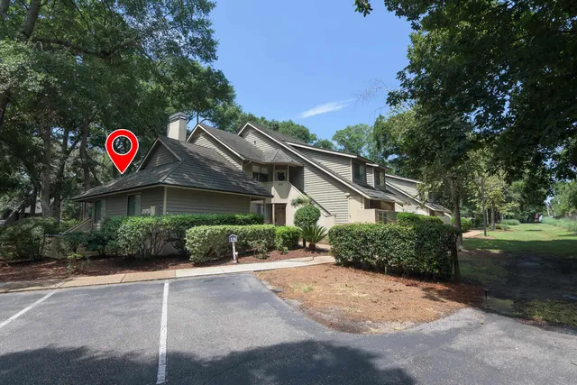 305 Myrtlewood Ct.