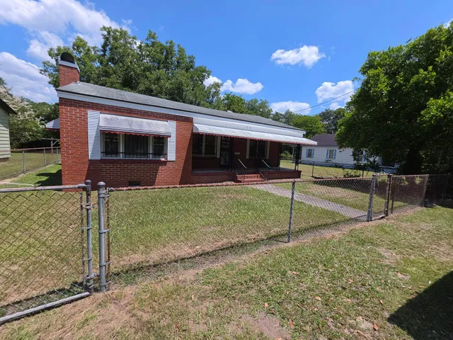 717 Euclid St.