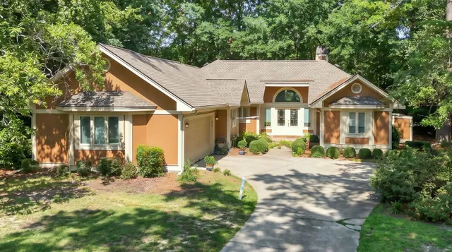 1207 Spinnaker Dr.