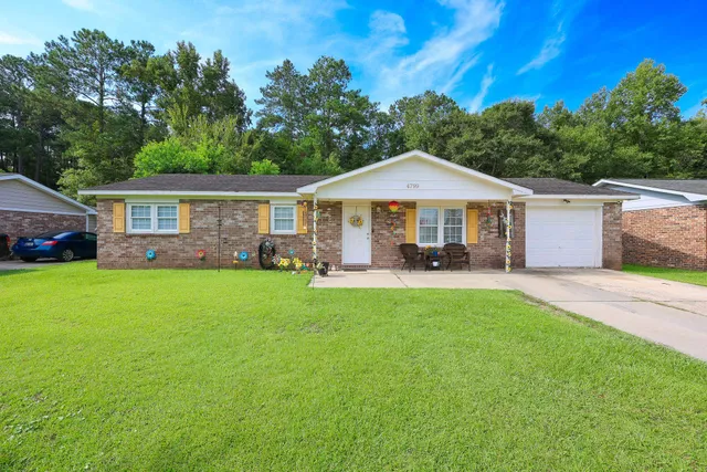 4799 Cottonwood Dr.