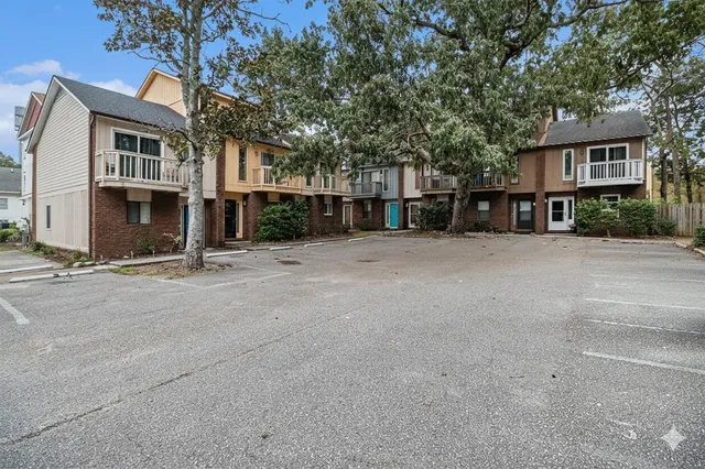 6510 Wildwood Trail