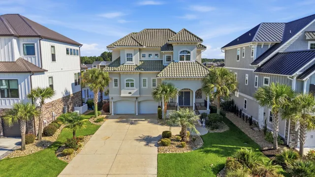 840 Waterton Ave.