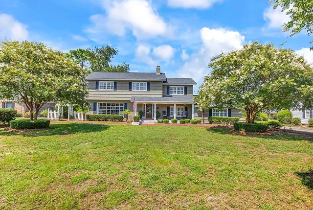 5803 Longleaf Dr.