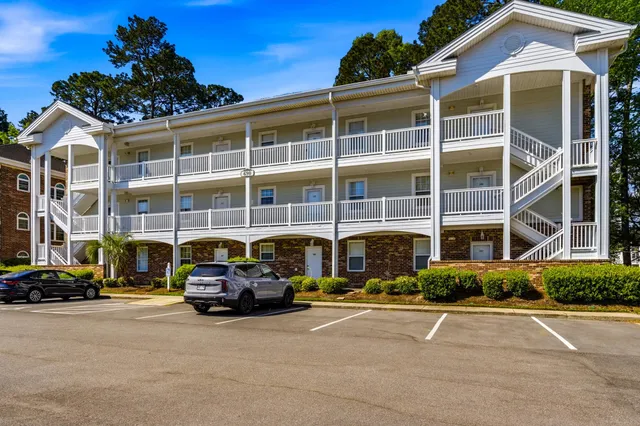 690 Riverwalk Dr.