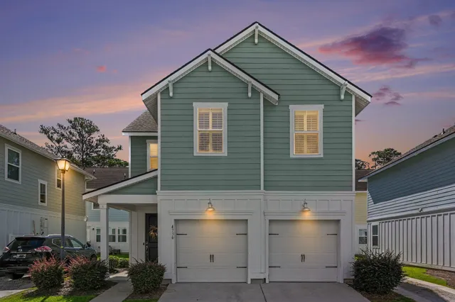 4736 Seclusion Ln.