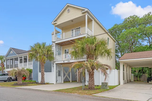 3806 Dunes St.