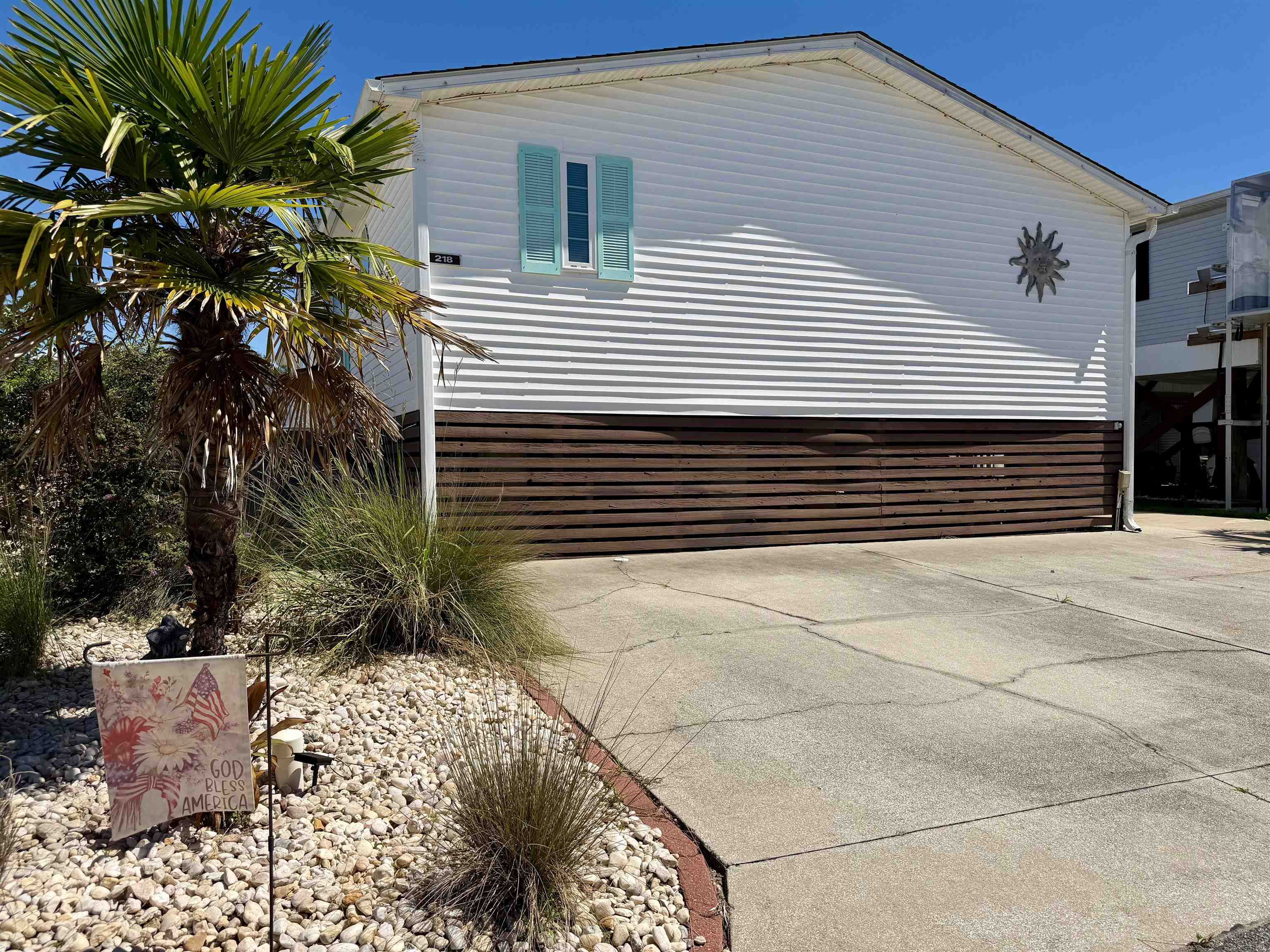 218 Dixon Rd. – Surfside Beach, SC