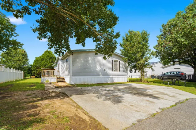 3802 Stern Dr.