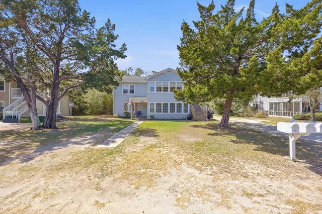 207 5th Ave. N
