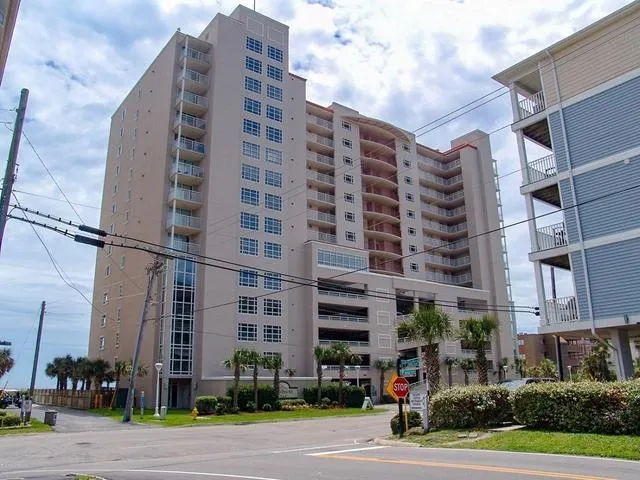 1401 S Ocean Blvd. S