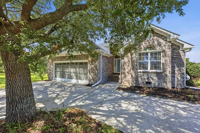 4172 Fairway Dr.