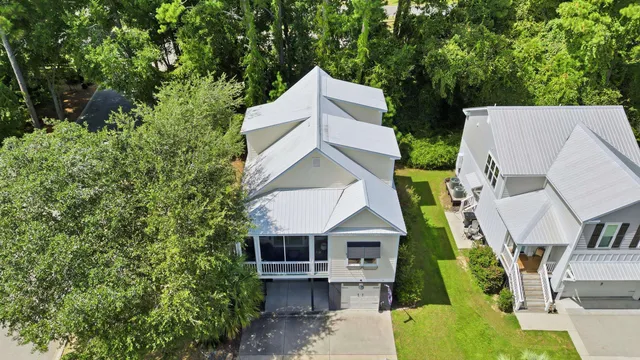 35 Oyster Pearl Ct.
