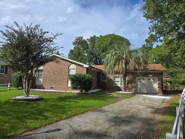 3916 Quail Circle