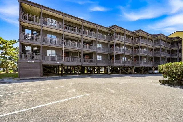 202 North Ocean Blvd.