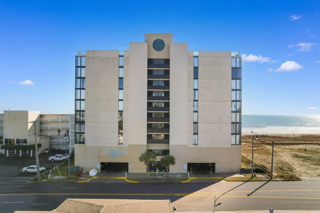 1425 South Ocean Blvd.