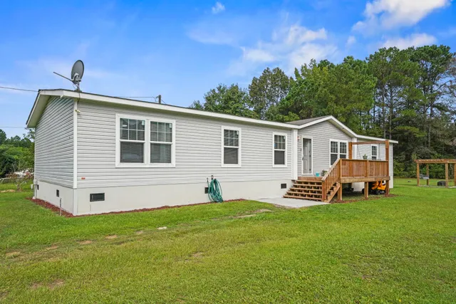 85 Fyffe Ct.