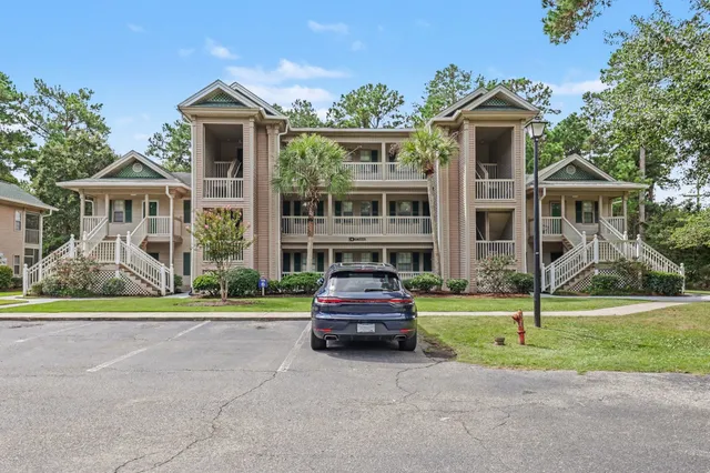 227 Pinehurst Ln.
