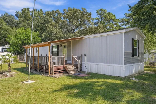 565 Summer Dr.