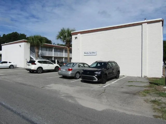 2202 Perrin Dr.