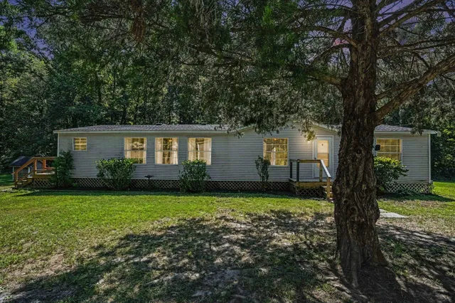 5865 Juniper Bay Rd.