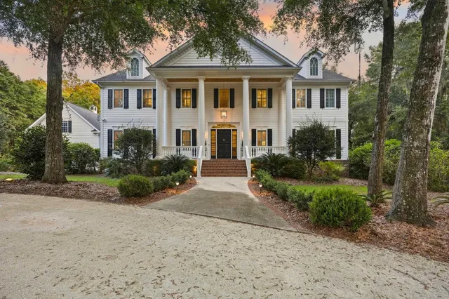 285 Brickwell Ln.