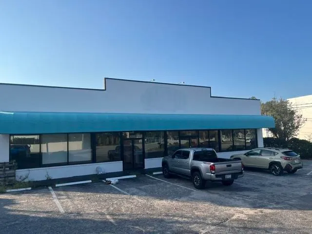 6303 N Kings Hwy.