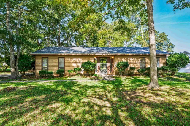 1019 Belle Dr.