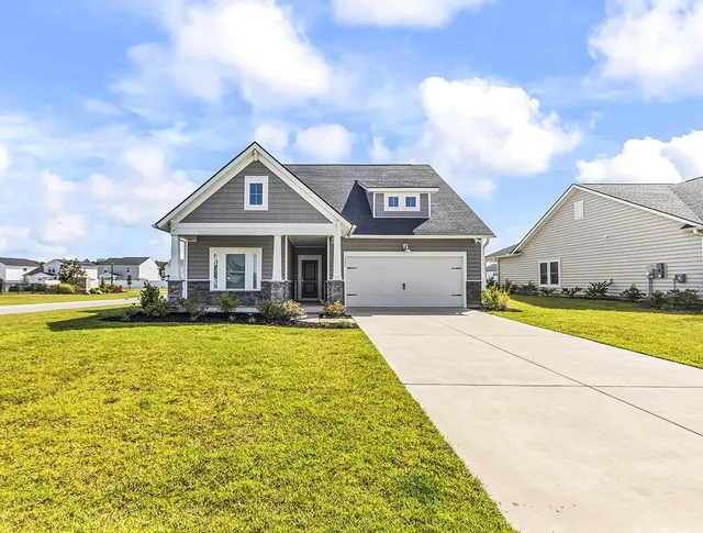 4007 Da Vinci Dr.