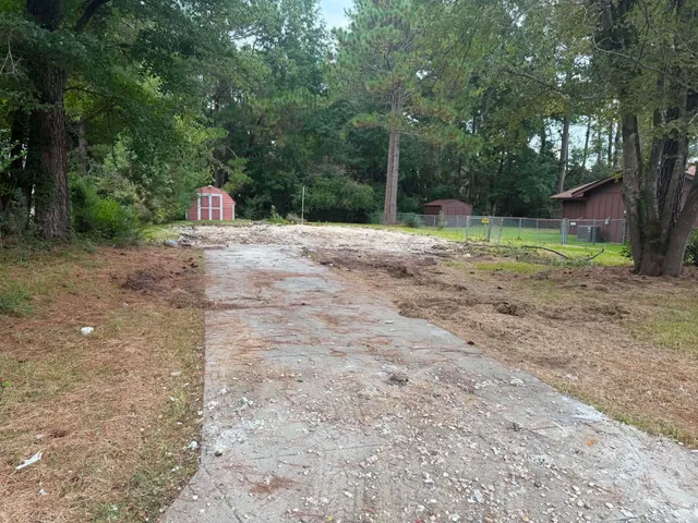 404 Villa Woods Dr.