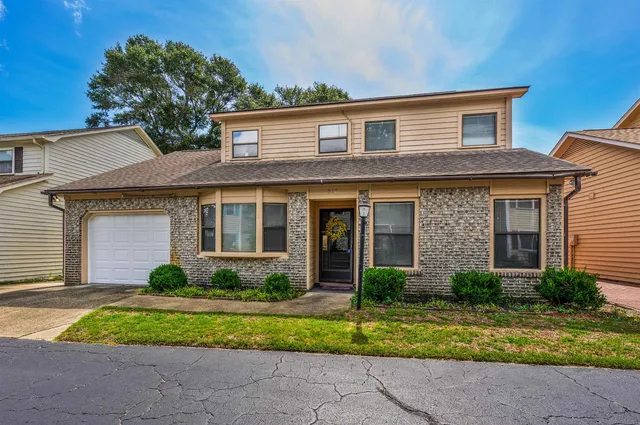 917 Tiffany Ct.