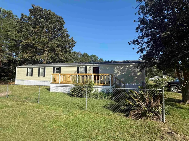 7513 Aubrey Ln.