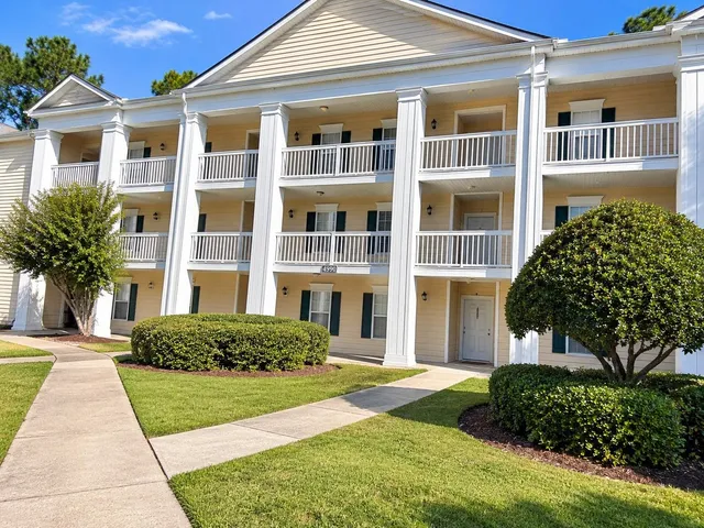 4990 Windsor Green Way