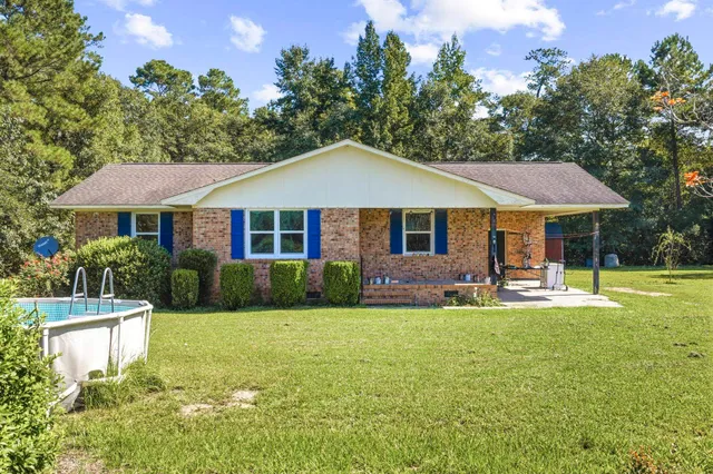 976 Tomahawk St.