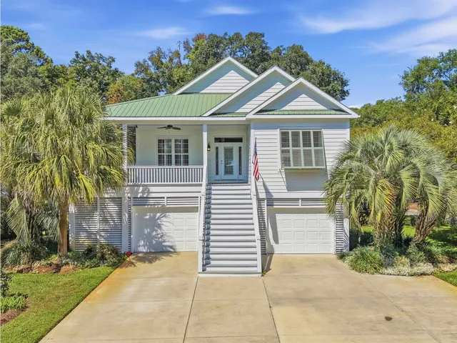 7 Gillette Pl.
