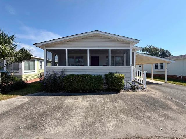 440 Pampas Dr.