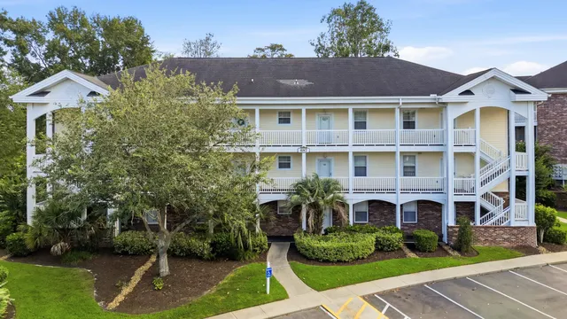 687 Riverwalk Dr.