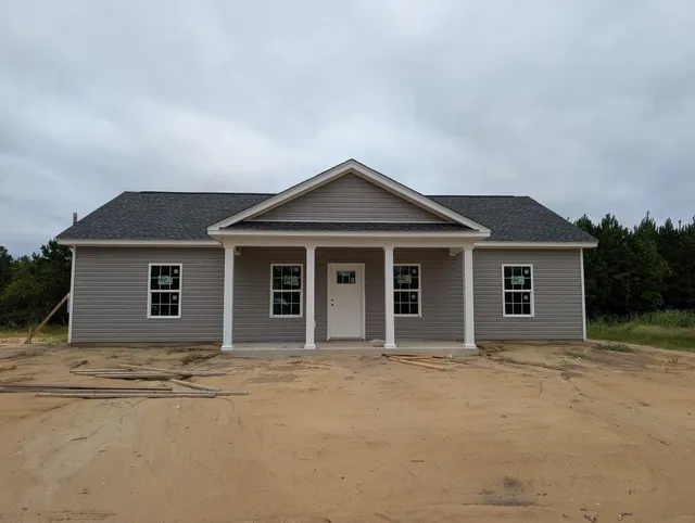 8610 Black Creek Rd.