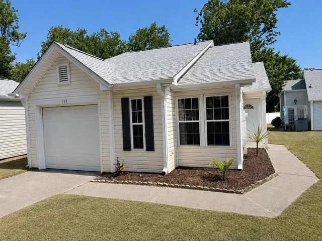 126 Whitehaven Ct.