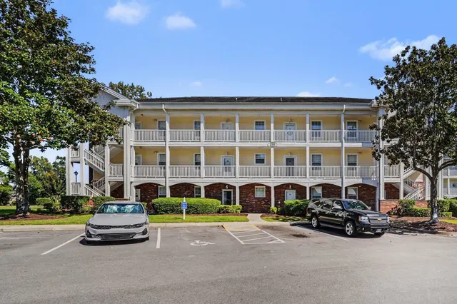 699 Riverwalk Dr.