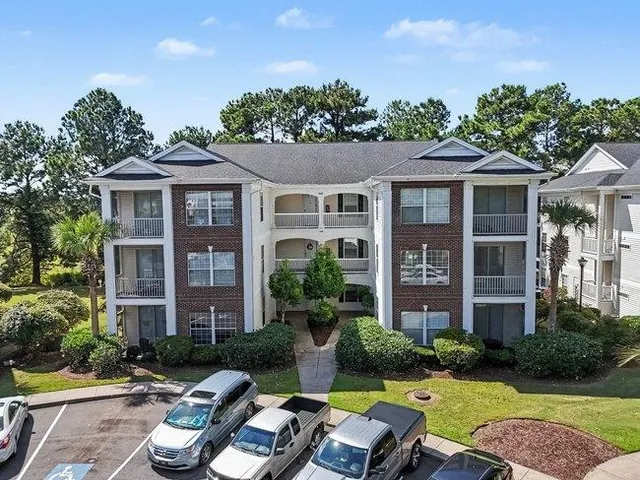 468 River Oaks Dr.