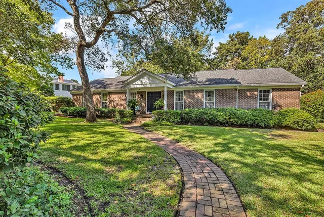 500 Poinsett Rd.
