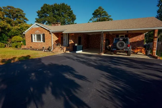6204 Sancindy Ln.