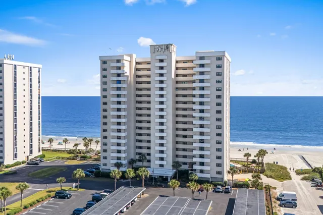 10100 Beach Club Dr.