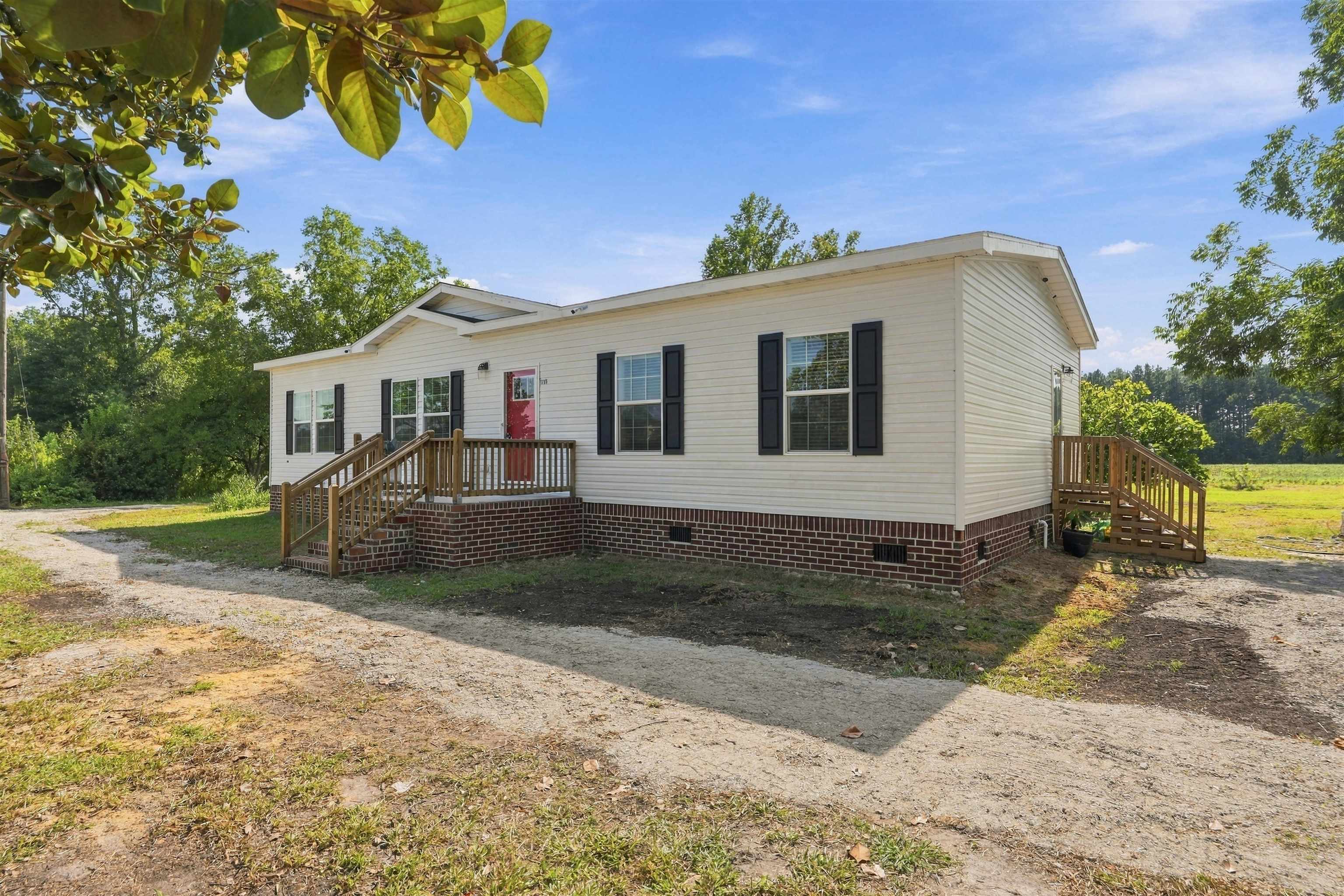 1705 Highway 792 – Nichols, SC