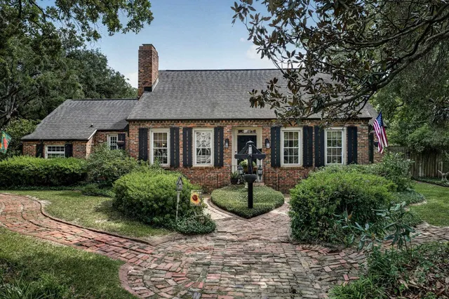 500 Orange St.