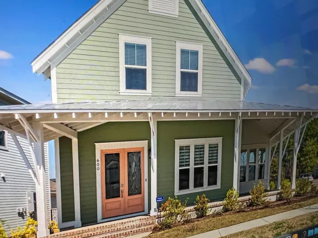 600 Braselton Ln.