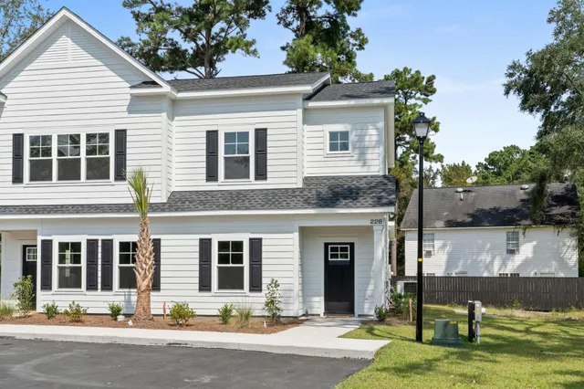 23 Graybo Ln