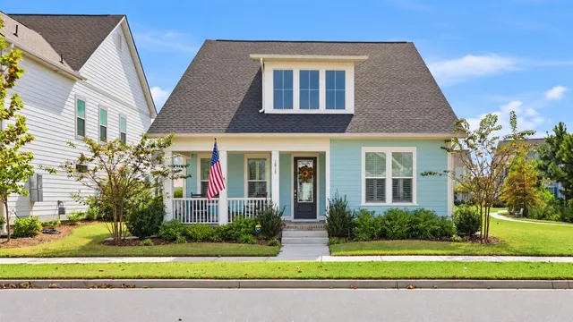 1815 Tryon Dr