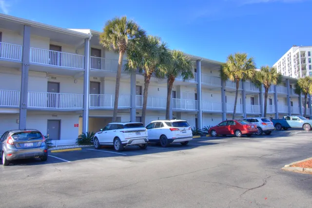 6803 N Ocean Blvd.
